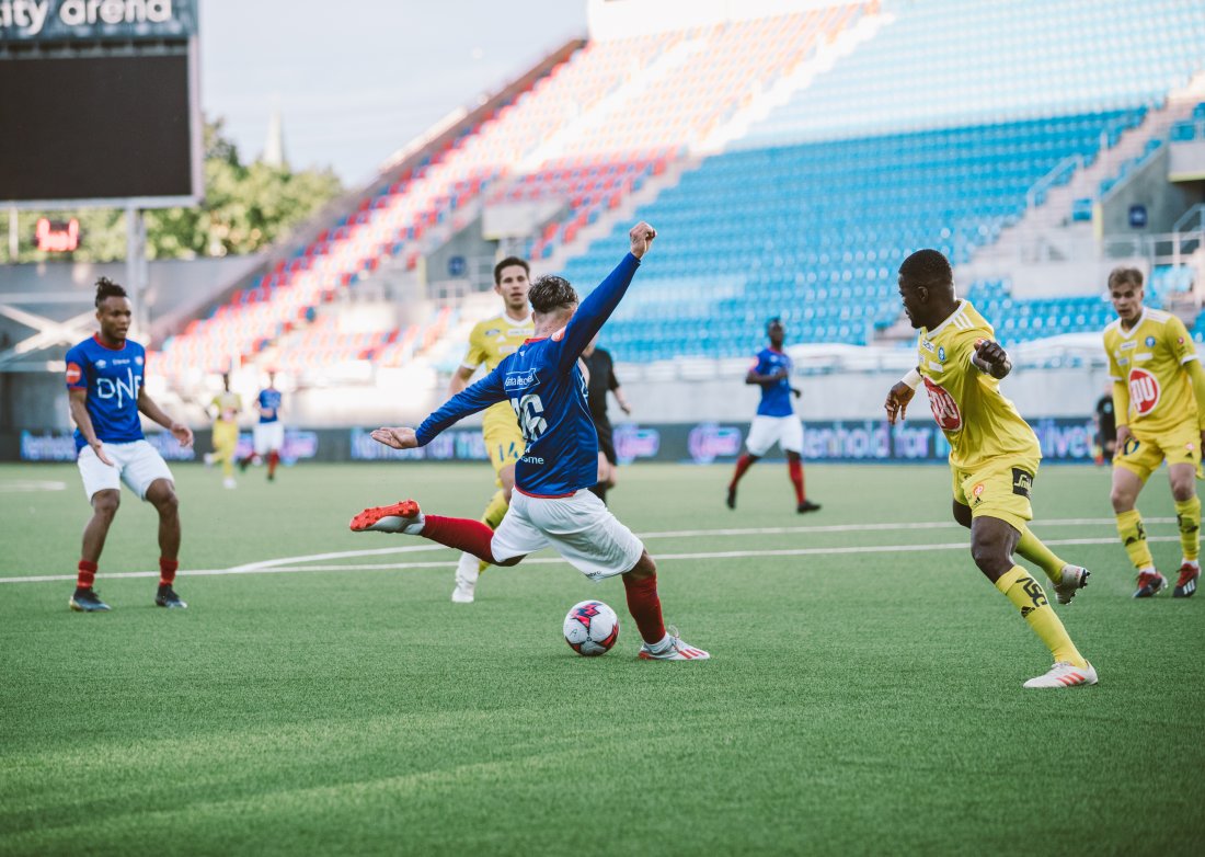 Dønnum la på til 4-1.