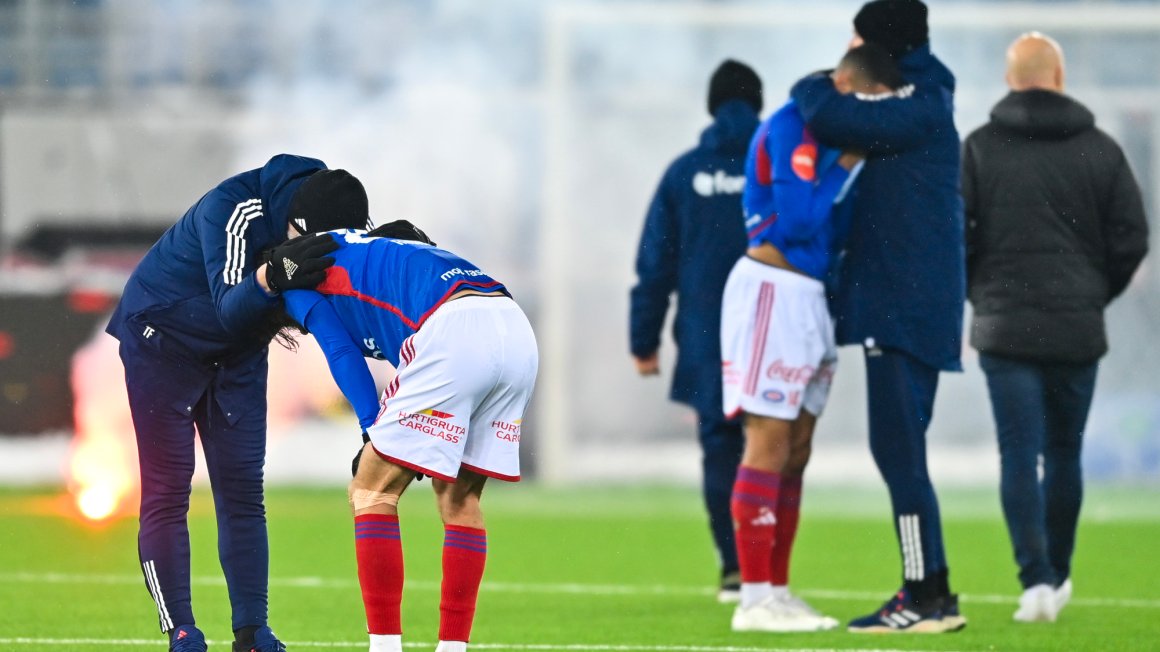 Bekmørk kveld på Intility Arena
