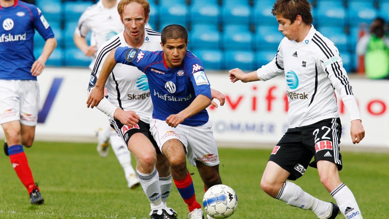 Amin Nouri fikk sitt gjennombrudd i Vålerenga i 2009. Her fra en kamp mot Odd på Ullevaal stadion (Foto: Heiko Junge / Scanpix)