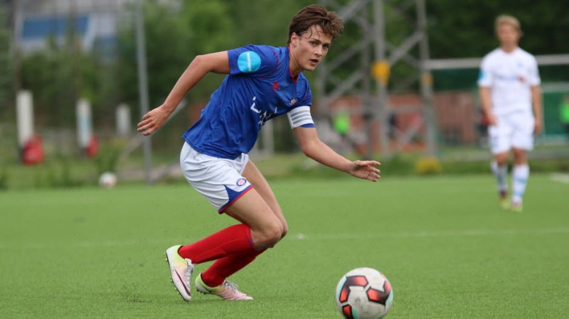 Nysigneringen Henrik Udahl er tilbake i kongeblått og er naturligvis i troppen til fredagens kamp (Foto: Thomas Brekke Sæteren)