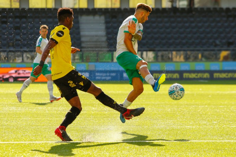 Dønnum i aksjon for HamKam i NM-kampen mot IK Start (Foto: Tor Erik Schrøder / NTB scanpix)