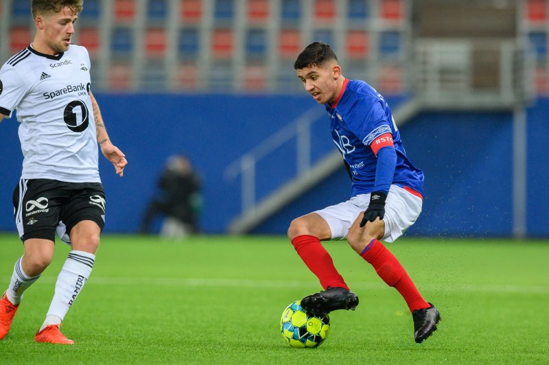 Sahraoui på ett av mange raid i oppgjøret mot RBK (Foto: Morten Mitchell Larød / SPORTFOTO)