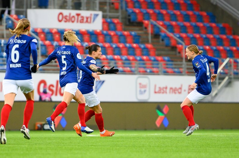 Sherida Spitze startet målshowet etter tre minutter og 50 sekunder (Foto: Morten Mitchell Larød / SPORTFOTO)