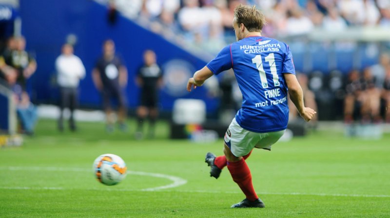 Her setter Bård Finne inn Vålerengas tredje scoring mot LSK (Foto: Digitalsport)