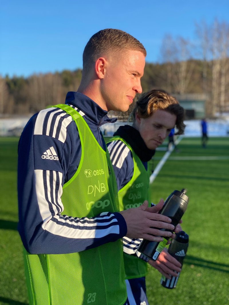 Brynjar Ingi Bjarnason viste seg frem på årets første fotballtrening (VIF Media)
