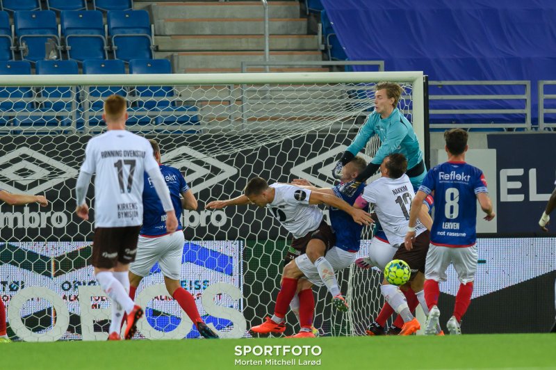 Kristoffer Klaesson hadde flere gode redninger før pause og holdt Vålerenga inne i kampen mot Mjøndalen (Foto: Morten Mitchell Larød / SPORTFOTO)