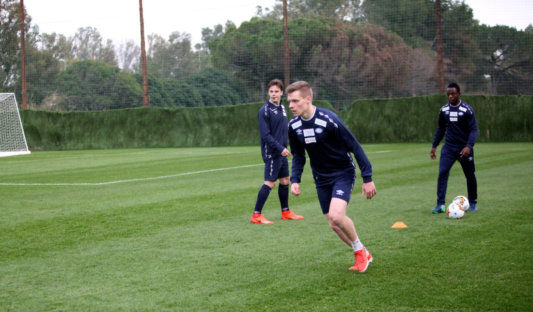 Landslagsspiller Orri Sigurdur Ómarsson fra Island prøvespiller for Vålerenga under Marbella-oppholdet (Foto: VIF Media)