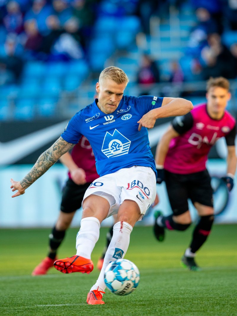 Eirik Ulland Andersen satt inn 3-0 på straffespark (Foto: Svein Ove Ekornesvåg / NTB scanpix)
