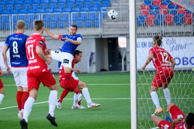 Kapteinen kriga inn 1-0 etter 39 minutter (Foto: Morten Mitchell Larød / SPORTFOTO)