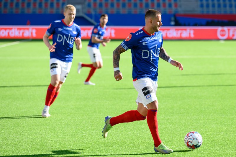 Dønnum sto bak kampens første sjanse mot Sandefjord (Foto: Morten Mitchell Larød / SPORTFOTO)