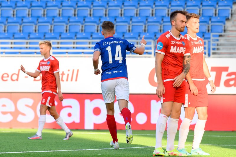 Henrik Udahl jubler for utligning mot Kongsvinger (Foto: Morten Mitchell Larød / SPORTFOTO)