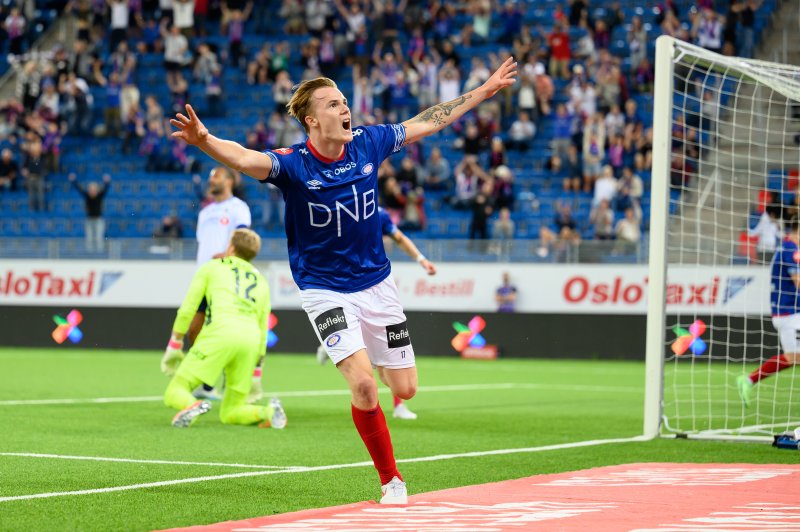 Rett fra benken til tomålsscorer (Foto: Morten Mitchell Larød / SPORTFOTO)