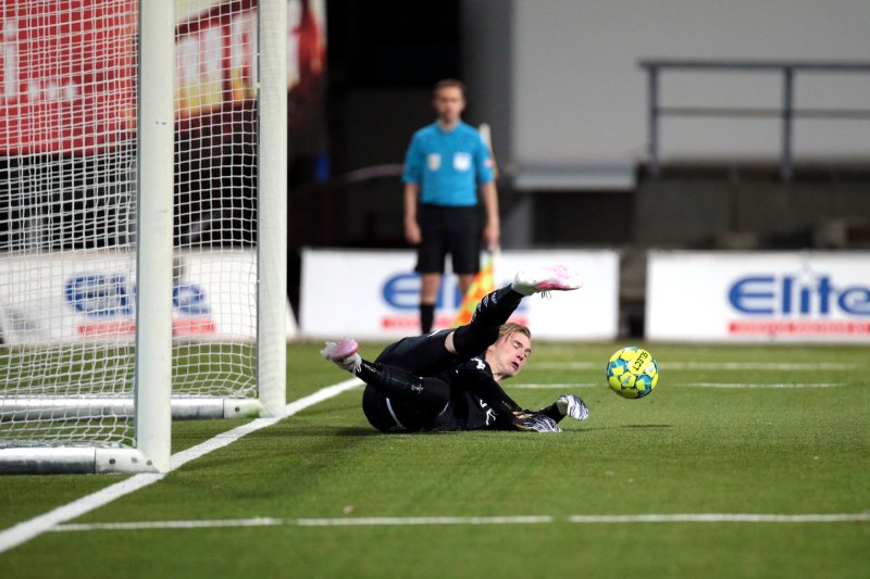 Kristoffer Klaesson reddet sin andre straffe for året i søndagens kamp mot Bodø/Glimt (Foto: Mats Torbergsen / NTB)