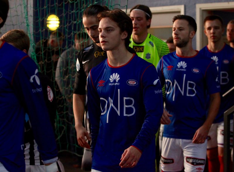 Felix Horn Myhre fikk debuten sin for Vålerenga i fredagens treningskamp