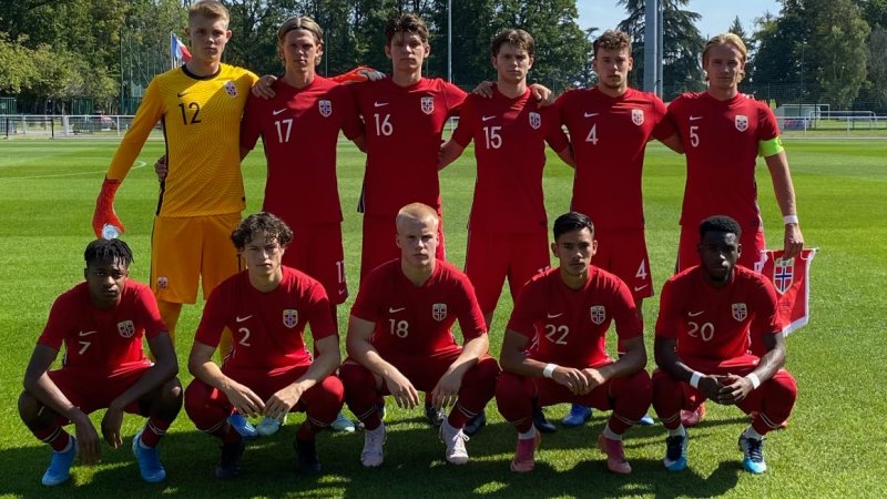 Magnus Sjøeng og Brage Skaret for U20-landslaget (Foto: NFF)