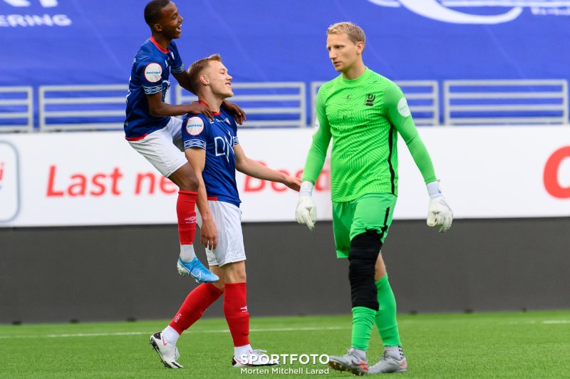 Yassir Sa´Ad og Lukas Håll jubler for scoring mot Kjelsås (Foto: Morten Mitchell Larød / SPORTFOTO)