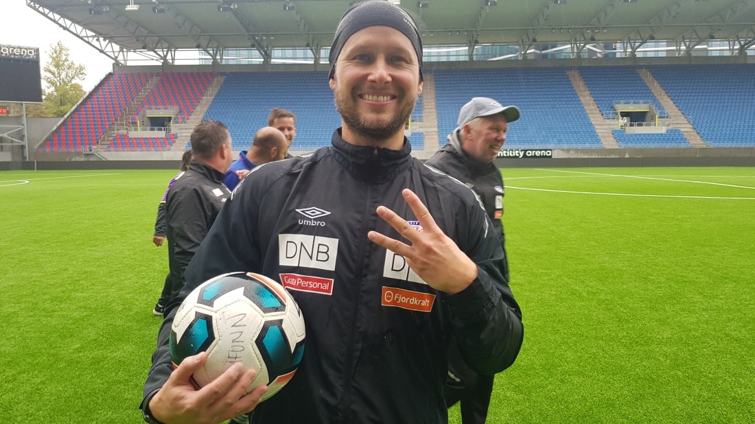 Håkon Lunov matchball_VFE