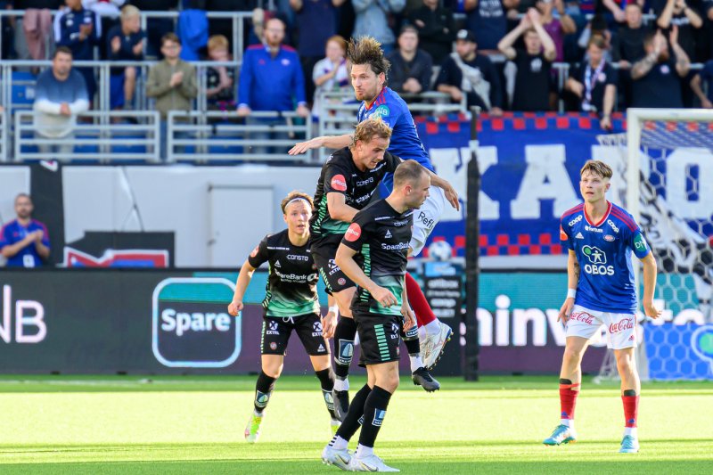 Stefan Strandberg og Vålerenga holdt nullen mot Tromsø (Foto: Morten Mitchell Larød / SPORTFOTO)