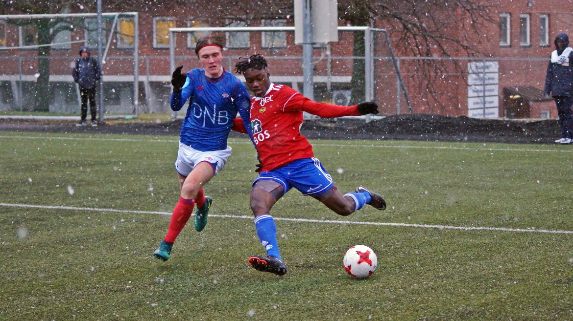 Kristoffer-August Sundquist Klaesson - Se Kjelsås - Vålerenga 2 direkte her - Vålerenga På Nett - In the game fifa 21 his overall rating is 66.