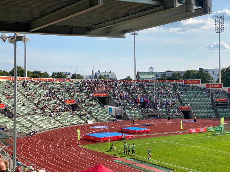 Vålerengas supportere med imponerende oppmøte på Bislett (VIF Media)
