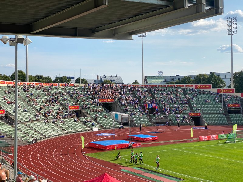 Vålerengas supportere med imponerende oppmøte på Bislett (VIF Media)