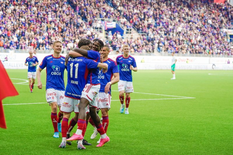 Vålerenga hadde mye å juble for før hvilen (Foto: Lise Åserud / NTB)