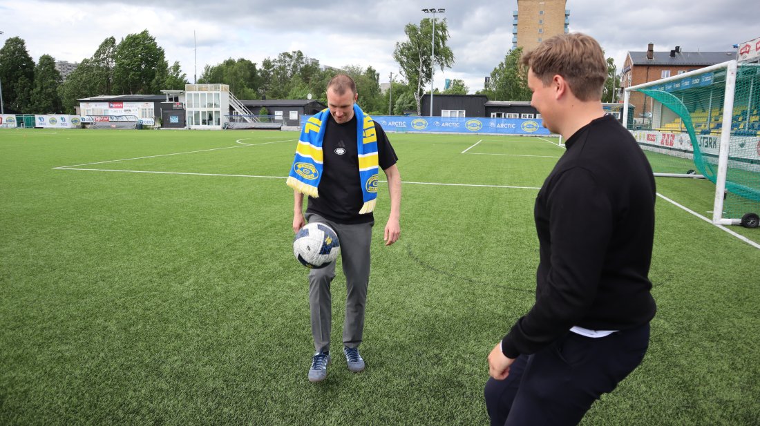 Vålerengas Mathias Solstad og Groruds Axel Berg Mehn-Andersen. Foto: Trikkeligaen.