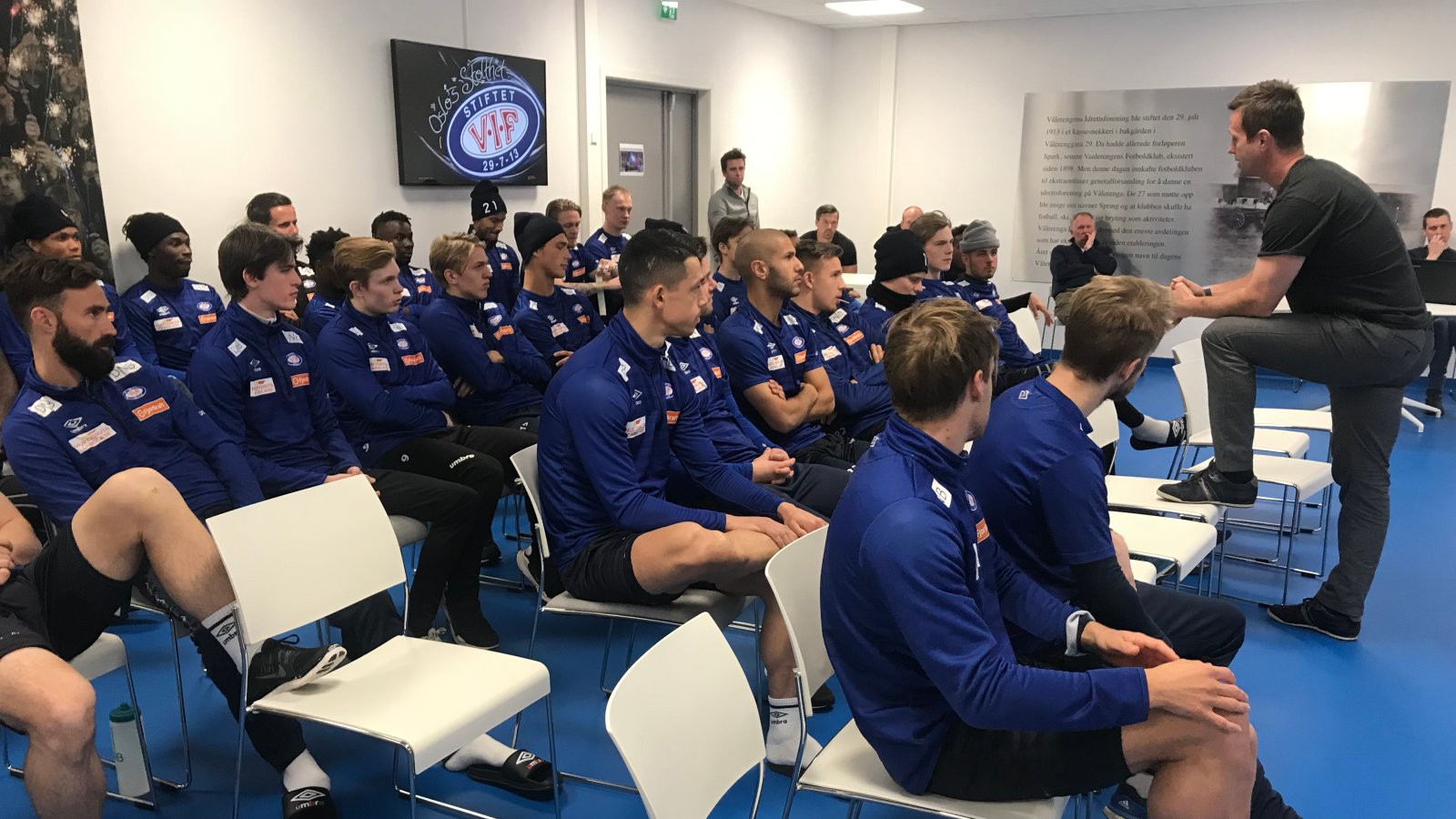 - You're making it too easy for me / Vålerenga