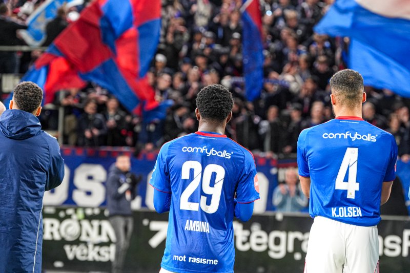 Comfyballs®️ forlenger avtalen med Vålerenga, men forsvinner fra den kongeblå drakta (Foto: Kim Erik Eriksen)